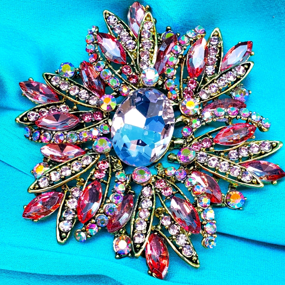 Brooch